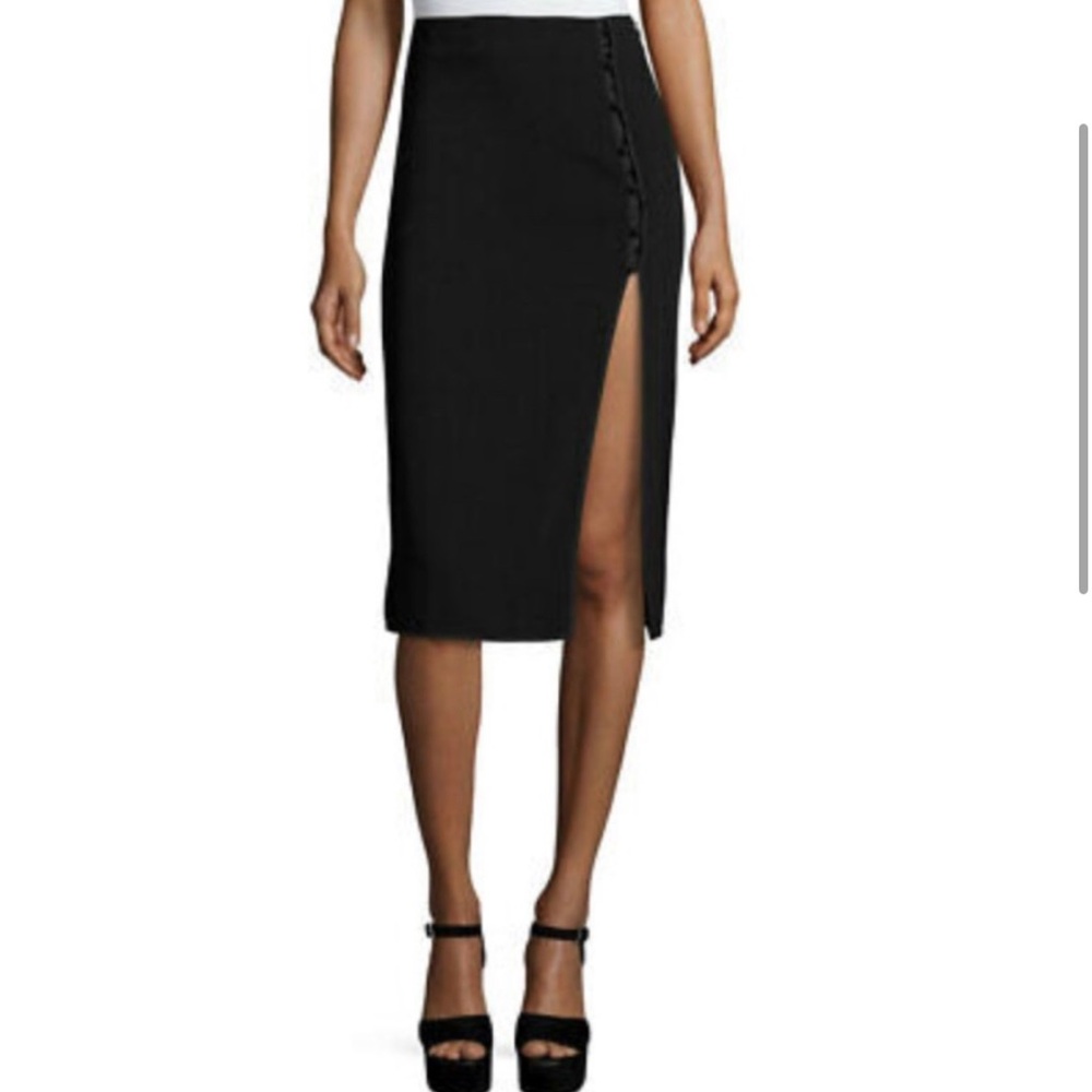 Cinq à Sept "Farrow" skirt with tonal trim; covered buttons; slit. Size 0 - Picture 7 of 9